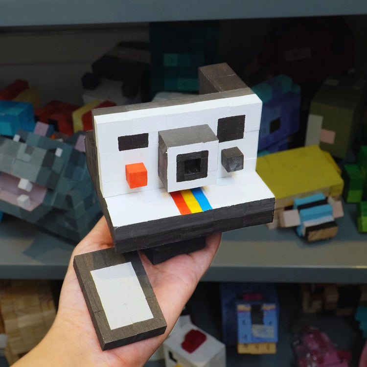 Vintage Model (Pre-Painted & DIY Painting Kit)